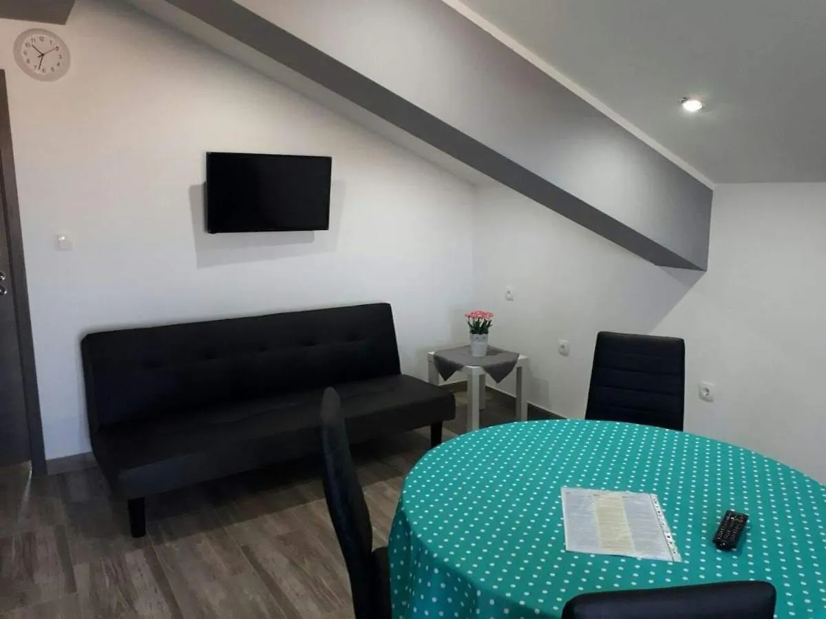 Apartment Apartmani Villa Anna Razanac