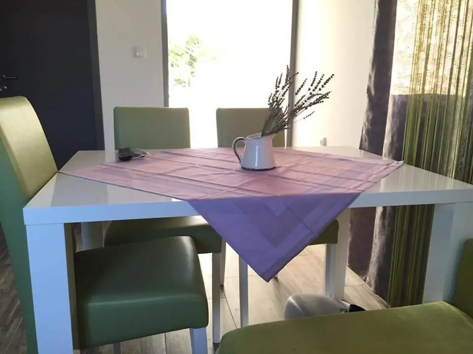 Apartmani Villa Anna Razanac Apartment