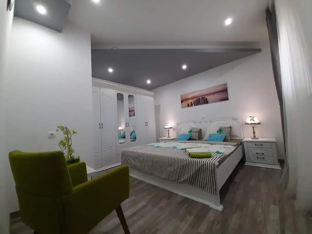 Apartmani Villa Anna Razanac Croatia